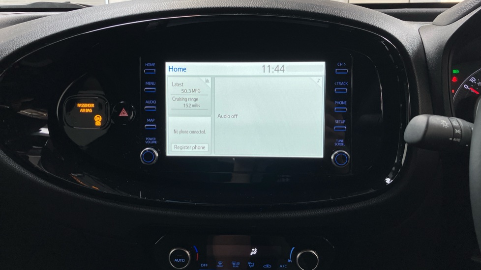 Toyota Aygo X 1.0 VVT-i Edge 5dr Auto Petrol Hatchback - Image 8