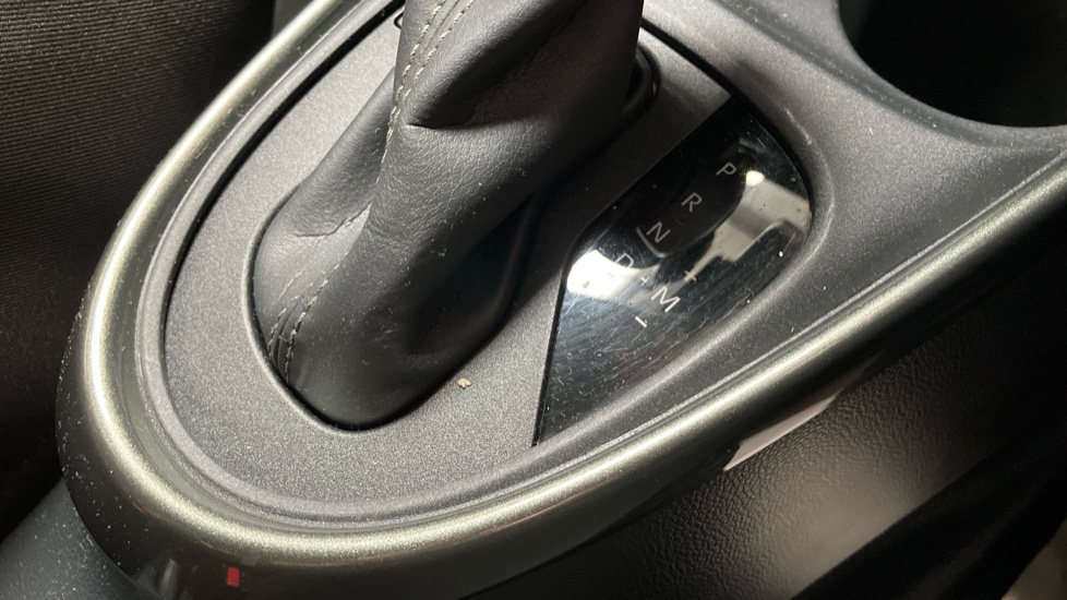 Toyota Aygo X 1.0 VVT-i Edge 5dr Auto Petrol Hatchback - Image 19