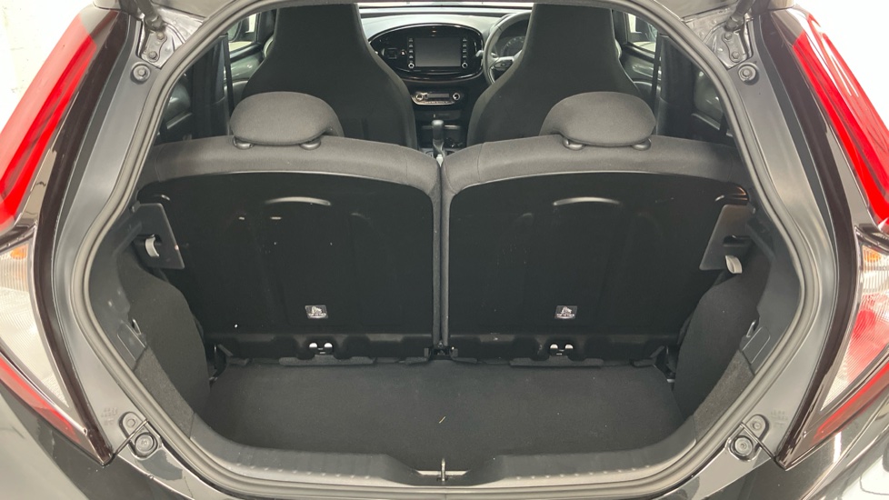 Toyota Aygo X 1.0 VVT-i Edge 5dr Auto Petrol Hatchback - Image 24