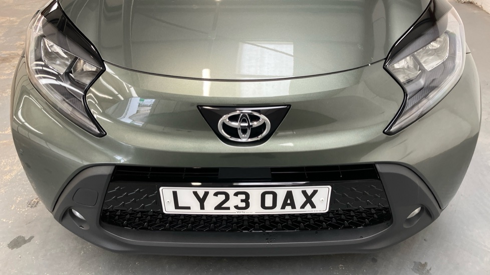 Toyota Aygo X 1.0 VVT-i Edge 5dr Auto Petrol Hatchback - Image 29