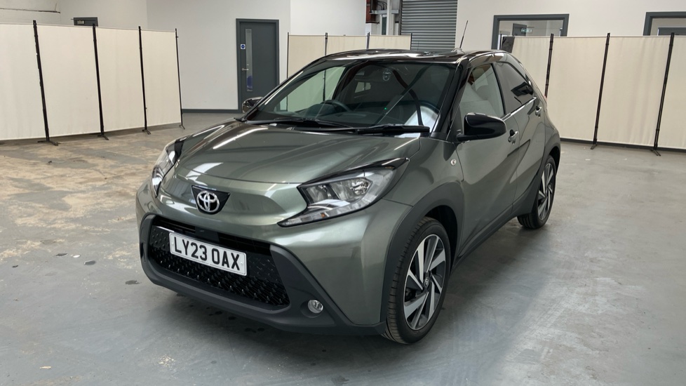Toyota Aygo X 1.0 VVT-i Edge 5dr Auto Petrol Hatchback - Image 30