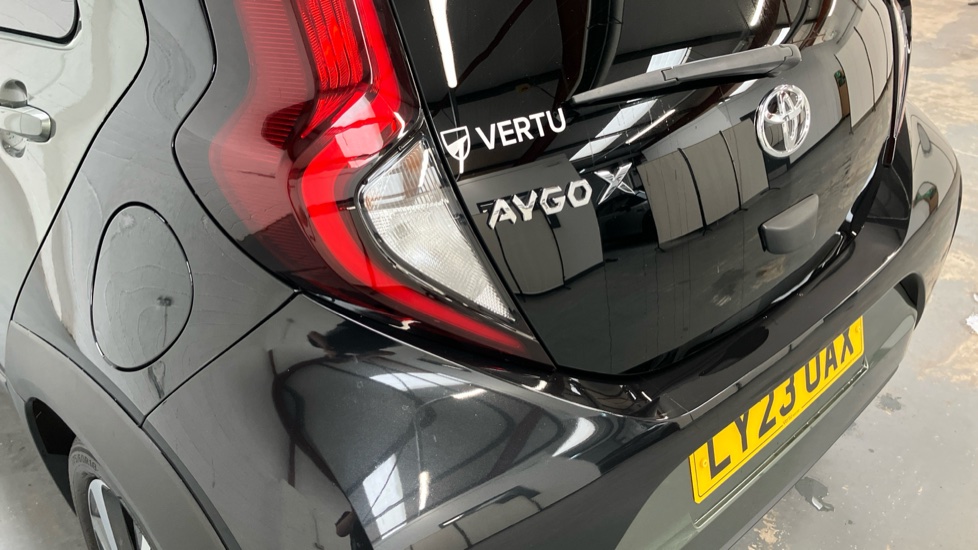 Toyota Aygo X 1.0 VVT-i Edge 5dr Auto Petrol Hatchback - Image 34