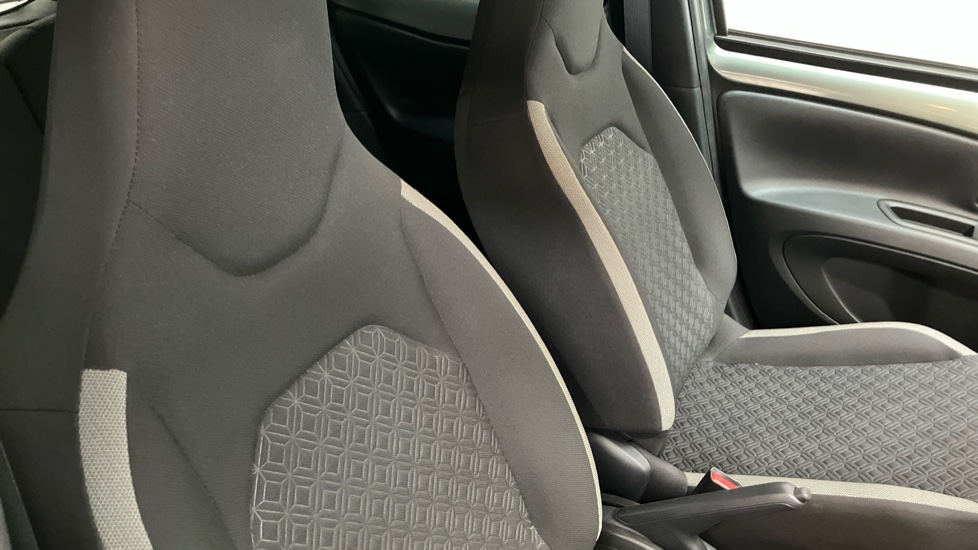 Toyota Aygo X 1.0 VVT-i Edge 5dr Auto Petrol Hatchback - Image 47