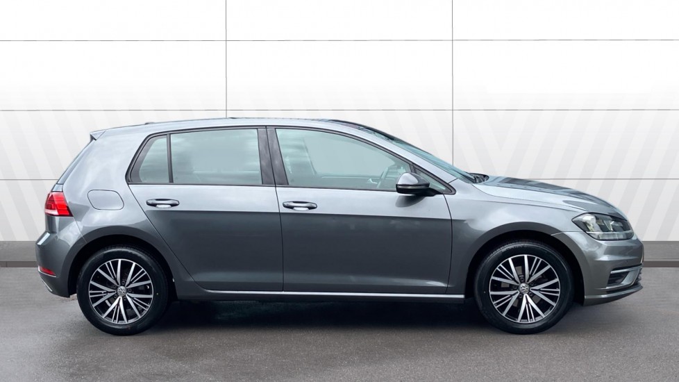 Volkswagen Golf 1.0 TSI 110 SE 5dr Petrol Hatchback - Image 3