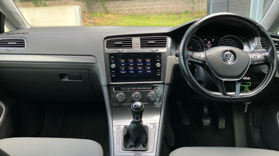 Volkswagen Golf 1.0 TSI 110 SE 5dr Petrol Hatchback - Image 4