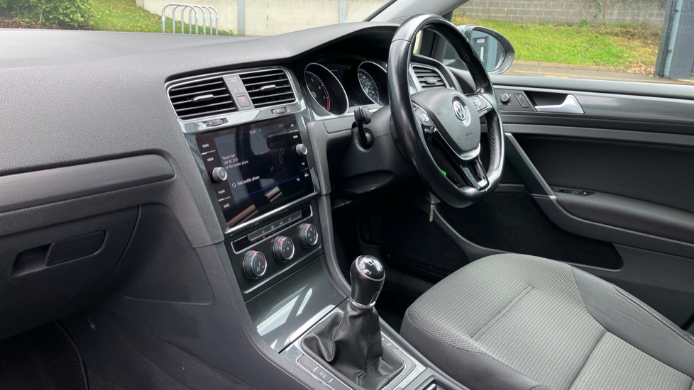 Volkswagen Golf 1.0 TSI 110 SE 5dr Petrol Hatchback - Image 7