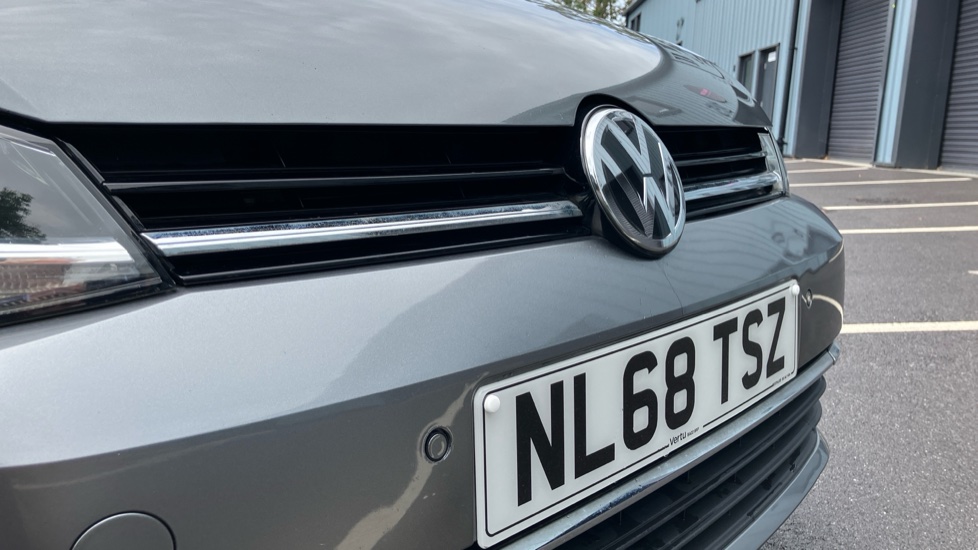 Volkswagen Golf 1.0 TSI 110 SE 5dr Petrol Hatchback - Image 25