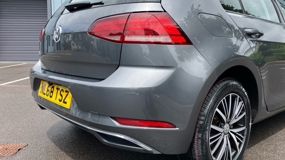 Volkswagen Golf 1.0 TSI 110 SE 5dr Petrol Hatchback - Image 31