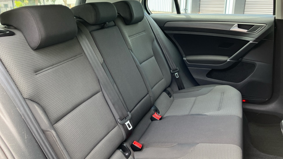 Volkswagen Golf 1.0 TSI 110 SE 5dr Petrol Hatchback - Image 39