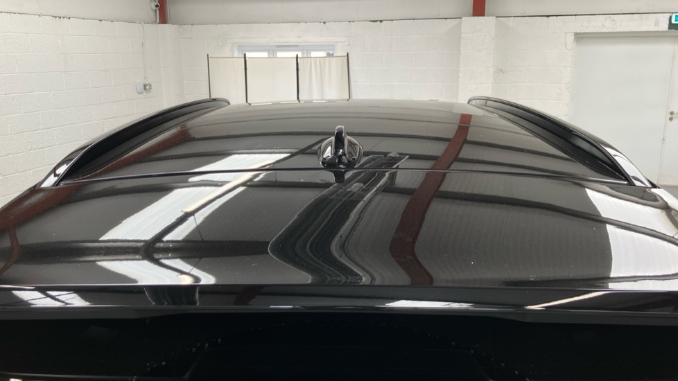 Volvo XC40 2.0 B3P Plus Dark 5dr Auto Petrol Estate - Image 24