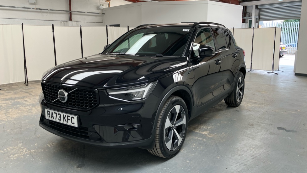 Volvo XC40 2.0 B3P Plus Dark 5dr Auto Petrol Estate - Image 27