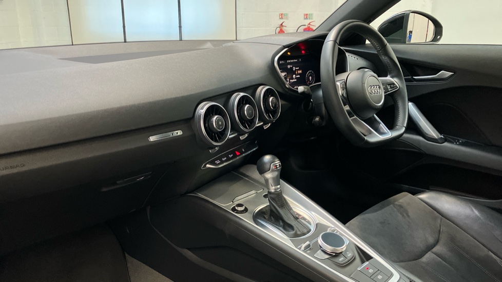 Audi TT 40 TFSI Sport 2dr S Tronic Petrol Coupe - Image 7