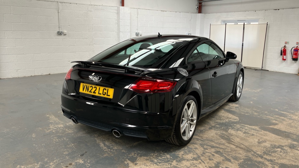 Audi TT 40 TFSI Sport 2dr S Tronic Petrol Coupe - Image 32