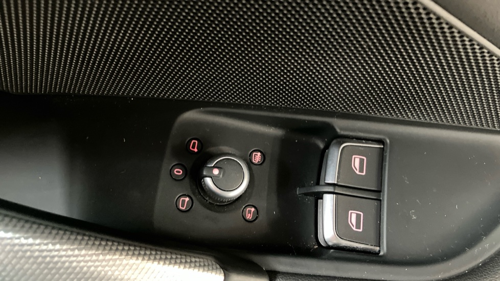 Audi TT 40 TFSI Sport 2dr S Tronic Petrol Coupe - Image 50