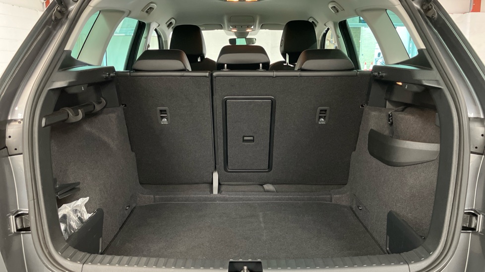 Skoda Karoq 1.5 TSI SE L 5dr DSG Petrol Estate - Image 26