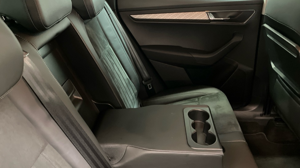 Skoda Karoq 1.5 TSI SE L 5dr DSG Petrol Estate - Image 32