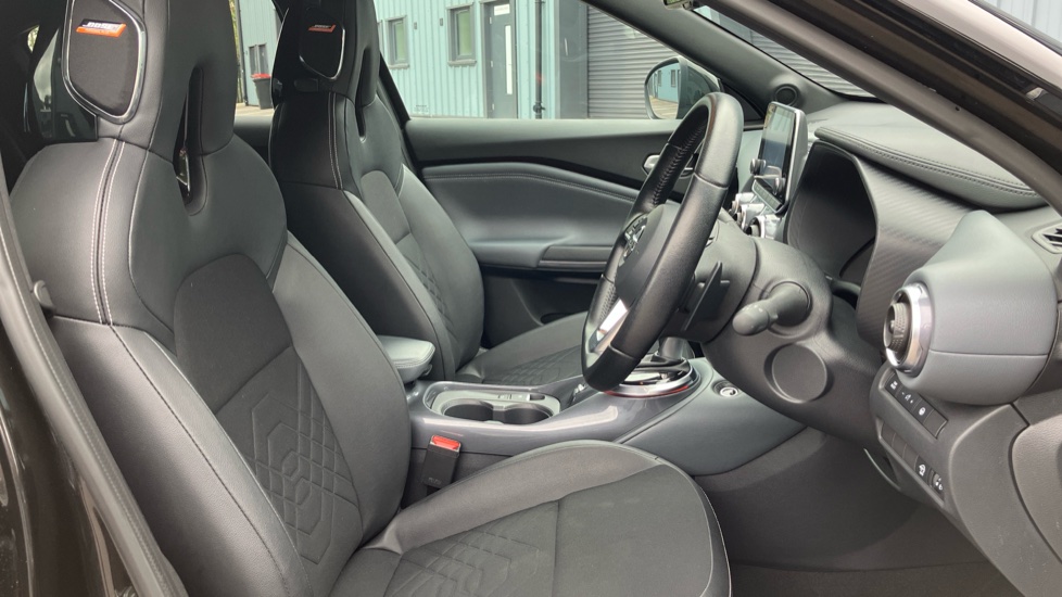 Nissan Juke 1.0 DiG-T Tekna 5dr DCT Petrol Hatchback - Image 11