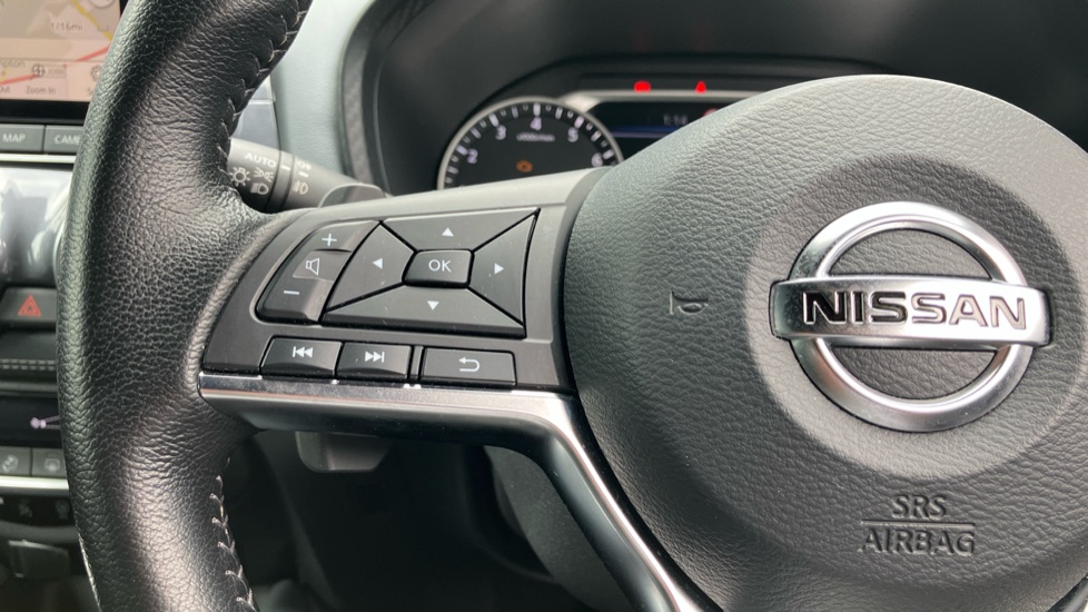 Nissan Juke 1.0 DiG-T Tekna 5dr DCT Petrol Hatchback - Image 17