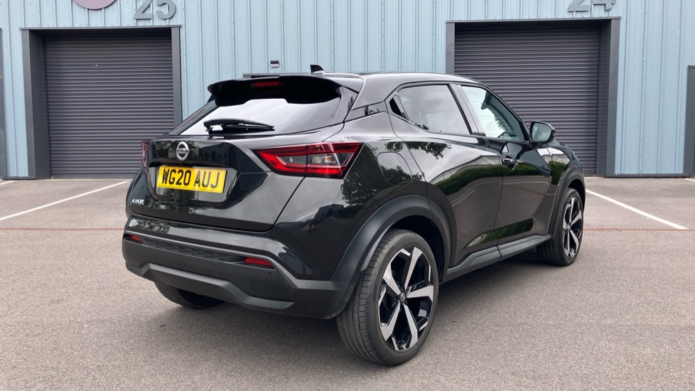 Nissan Juke 1.0 DiG-T Tekna 5dr DCT Petrol Hatchback - Image 31