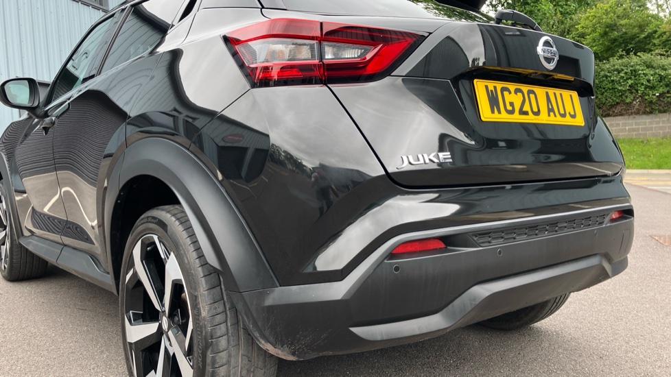 Nissan Juke 1.0 DiG-T Tekna 5dr DCT Petrol Hatchback - Image 34
