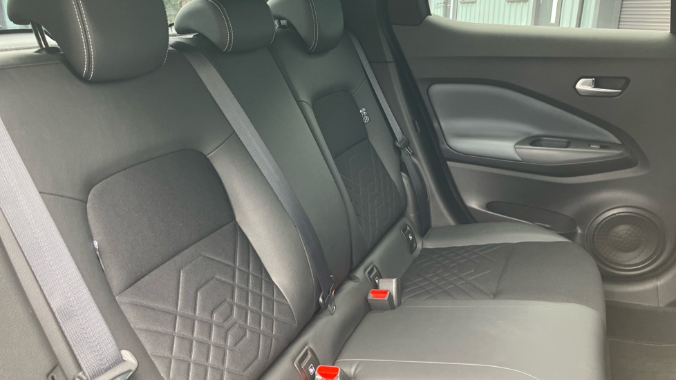 Nissan Juke 1.0 DiG-T Tekna 5dr DCT Petrol Hatchback - Image 43