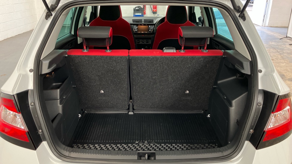 Skoda Fabia 1.0 TSI 110 Monte Carlo 5dr DSG Petrol Hatchback - Image 25