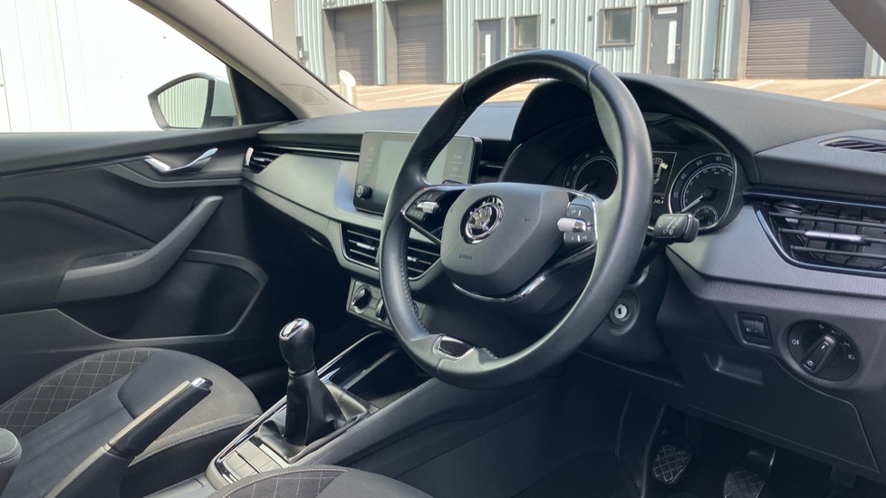 Skoda Kamiq 1.0 TSI 95 SE 5dr Petrol Hatchback - Image 6