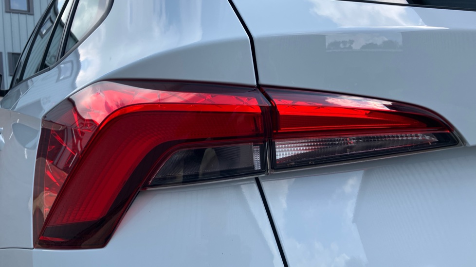 Skoda Kamiq 1.0 TSI 95 SE 5dr Petrol Hatchback - Image 22
