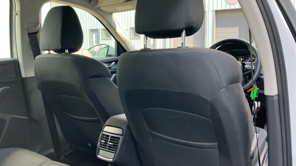 Skoda Kamiq 1.0 TSI 95 SE 5dr Petrol Hatchback - Image 36