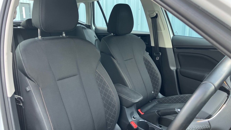 Skoda Kamiq 1.0 TSI 95 SE 5dr Petrol Hatchback - Image 39