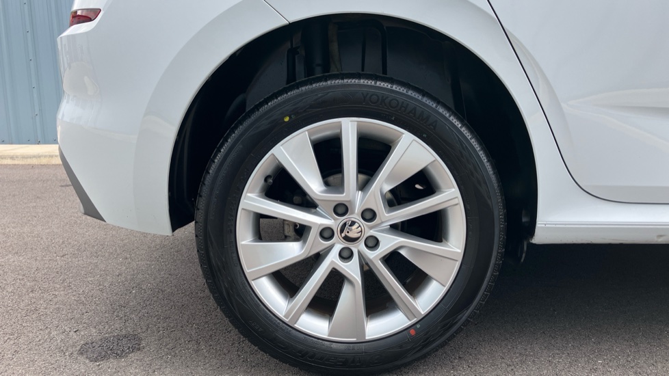 Skoda Kamiq 1.0 TSI 95 SE 5dr Petrol Hatchback - Image 63