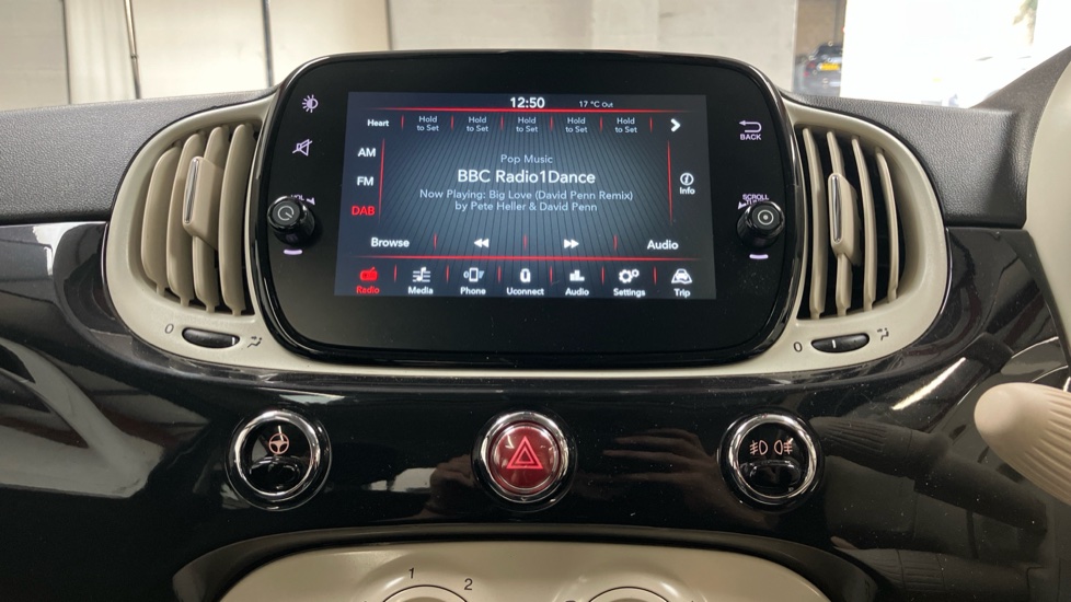 Fiat 500 1.0 Mild Hybrid 3dr Petrol Hatchback - Image 8