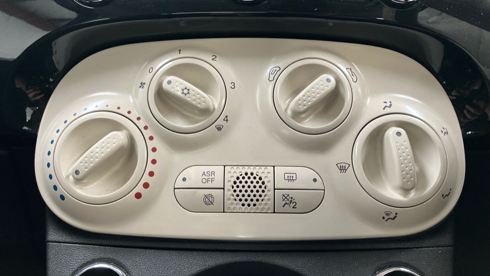 Fiat 500 1.0 Mild Hybrid 3dr Petrol Hatchback - Image 19