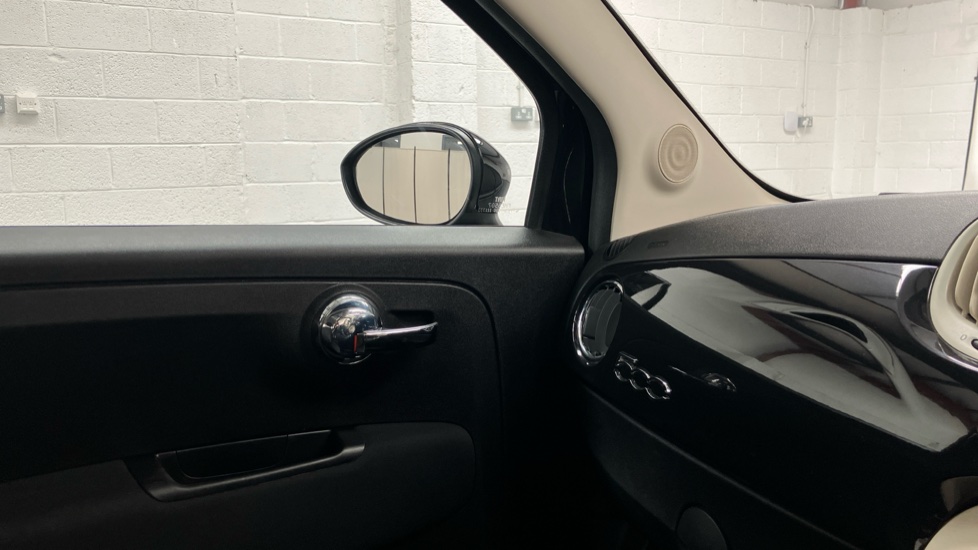 Fiat 500 1.0 Mild Hybrid 3dr Petrol Hatchback - Image 37