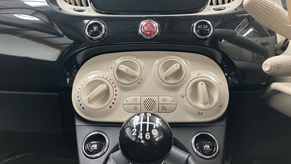 Fiat 500 1.0 Mild Hybrid 3dr Petrol Hatchback - Image 38