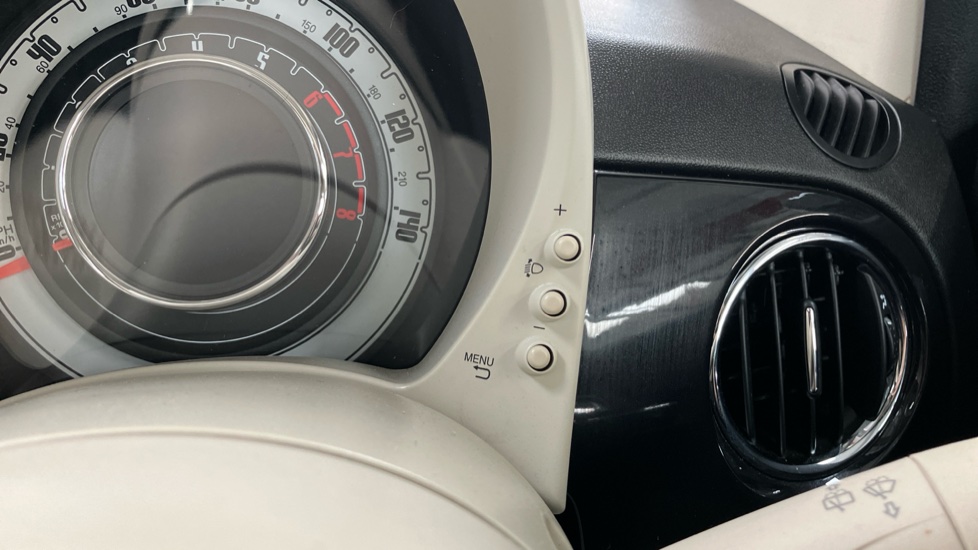 Fiat 500 1.0 Mild Hybrid 3dr Petrol Hatchback - Image 39