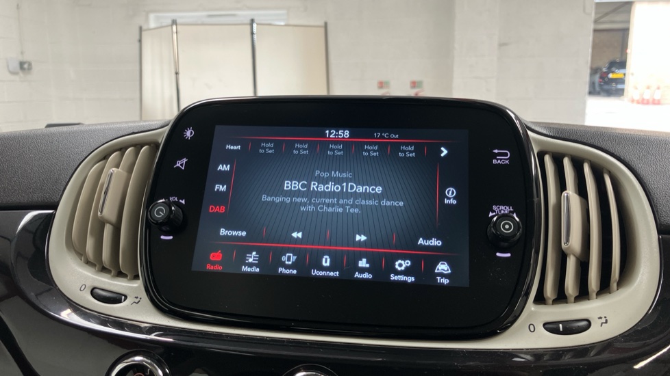 Fiat 500 1.0 Mild Hybrid 3dr Petrol Hatchback - Image 41