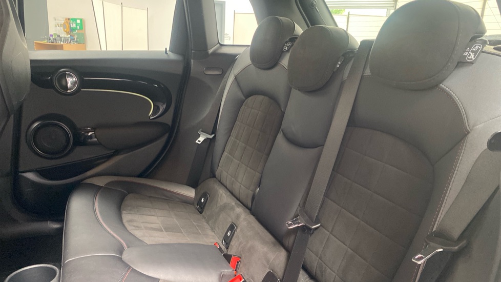 MINI Hatchback 1.5 Cooper Sport Premium 5dr Auto Petrol Hatchback - Image 13
