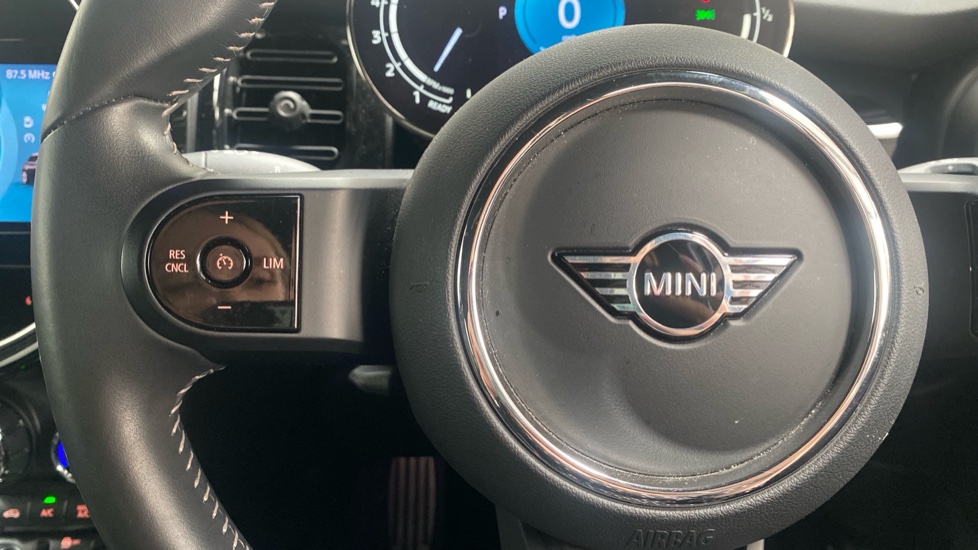 MINI Hatchback 1.5 Cooper Sport Premium 5dr Auto Petrol Hatchback - Image 18