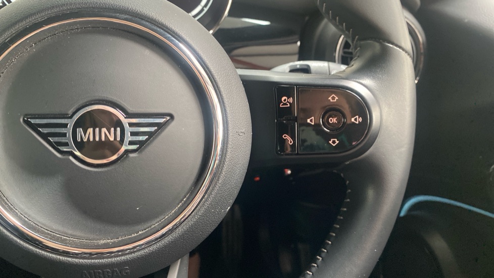 MINI Hatchback 1.5 Cooper Sport Premium 5dr Auto Petrol Hatchback - Image 19