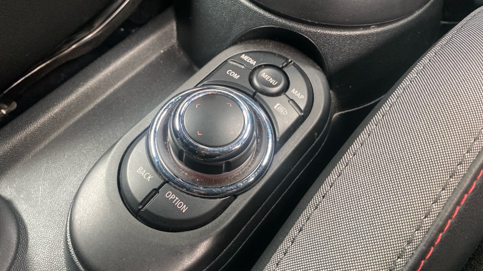 MINI Hatchback 1.5 Cooper Sport Premium 5dr Auto Petrol Hatchback - Image 20
