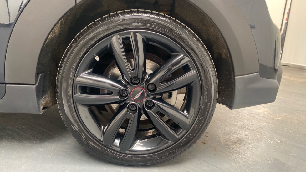 MINI Hatchback 1.5 Cooper Sport Premium 5dr Auto Petrol Hatchback - Image 27
