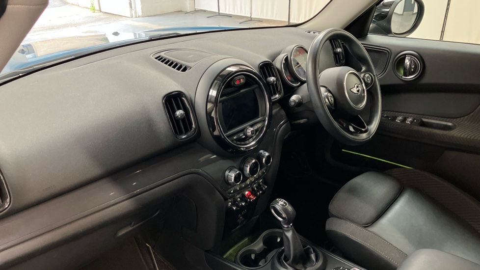 MINI Countryman 1.5 Cooper 5dr Auto Petrol Hatchback - Image 9