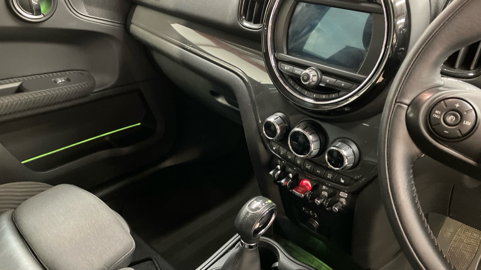 MINI Countryman 1.5 Cooper 5dr Auto Petrol Hatchback - Image 14