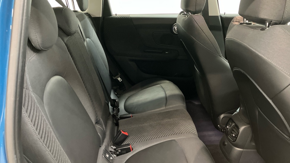MINI Countryman 1.5 Cooper 5dr Auto Petrol Hatchback - Image 16