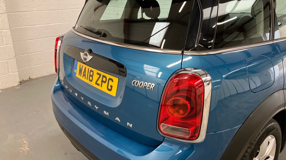 MINI Countryman 1.5 Cooper 5dr Auto Petrol Hatchback - Image 27