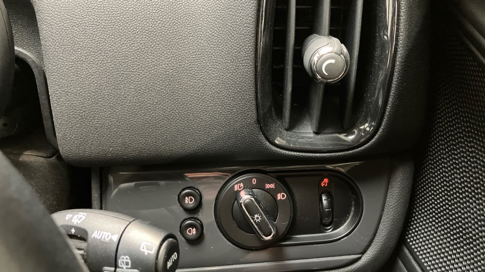 MINI Countryman 1.5 Cooper 5dr Auto Petrol Hatchback - Image 30
