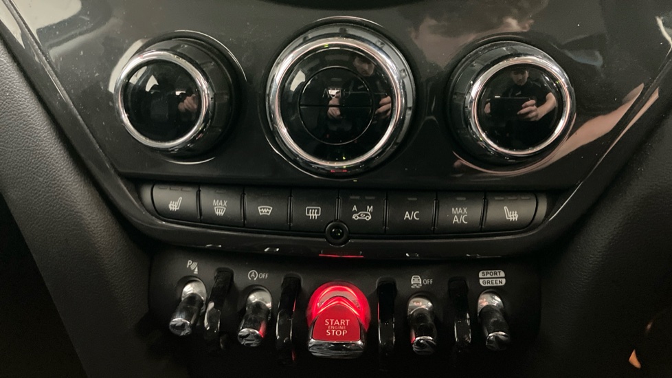 MINI Countryman 1.5 Cooper 5dr Auto Petrol Hatchback - Image 31