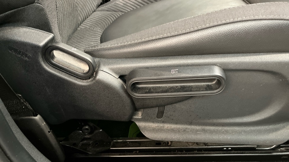 MINI Countryman 1.5 Cooper 5dr Auto Petrol Hatchback - Image 43