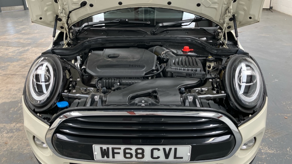 MINI Hatchback 1.5 Cooper II 5dr Auto Petrol Hatchback - Image 8